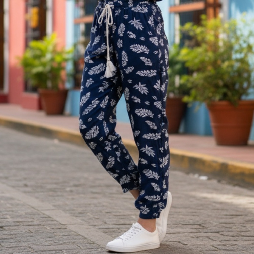 Navy palm print drawstring joggers l
